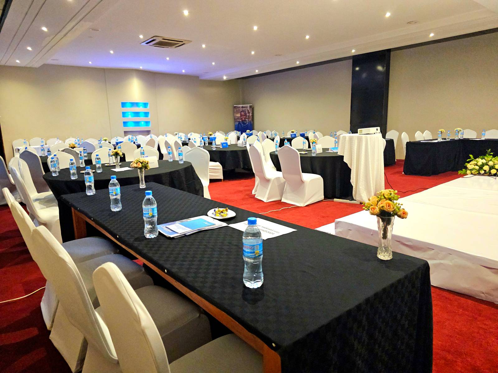 Conference Halls Image 13