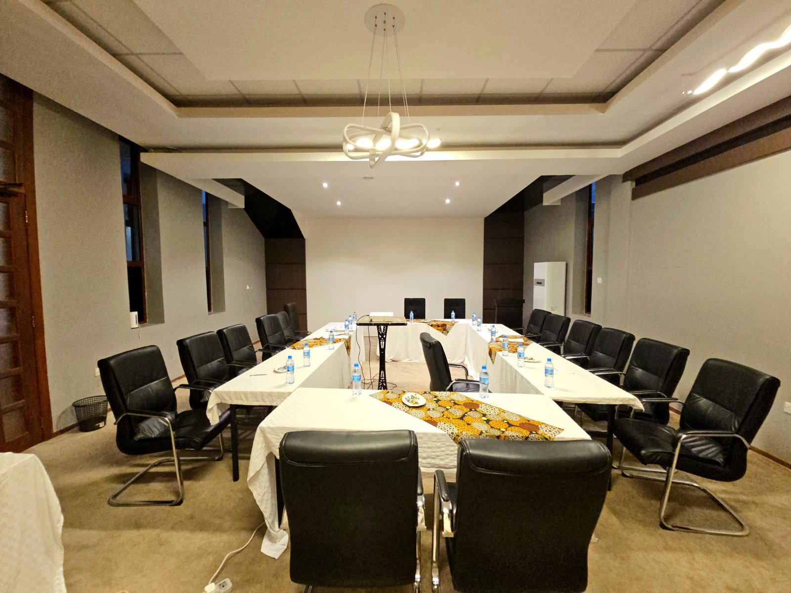 Conference Halls Image 6