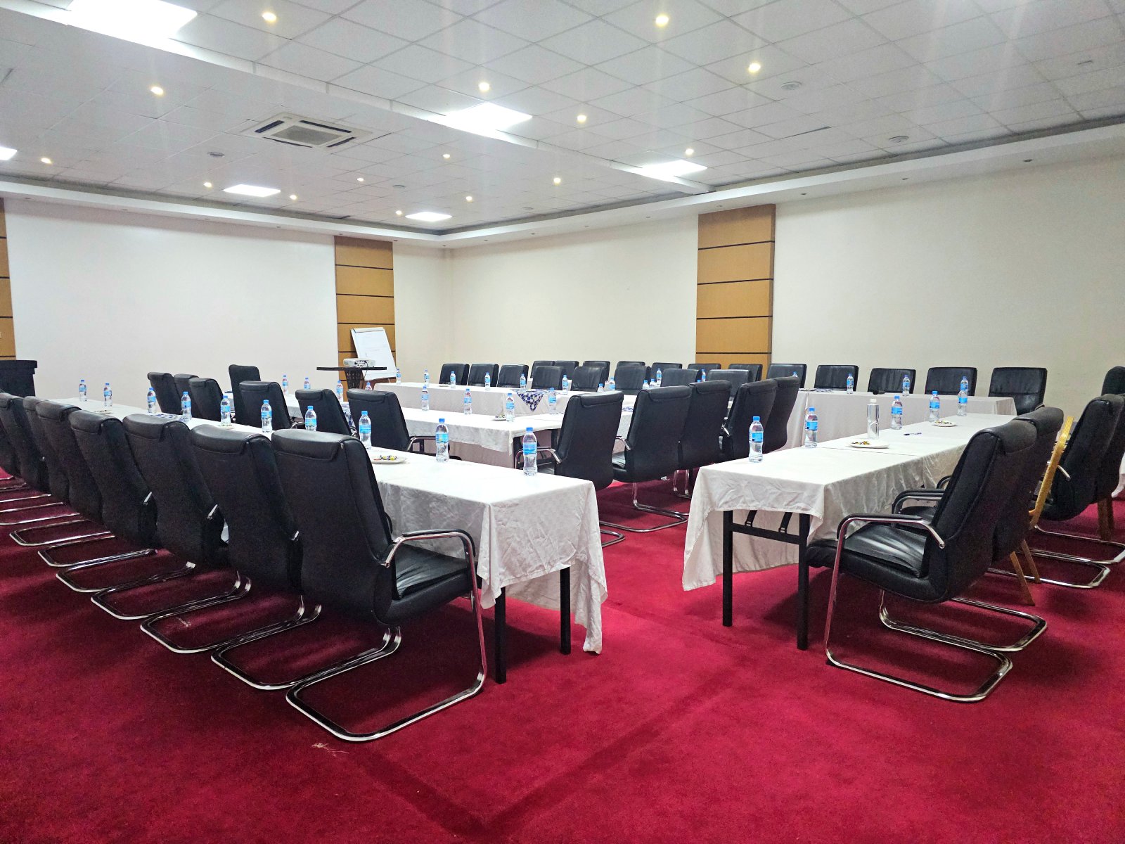 Conference Halls Image 7