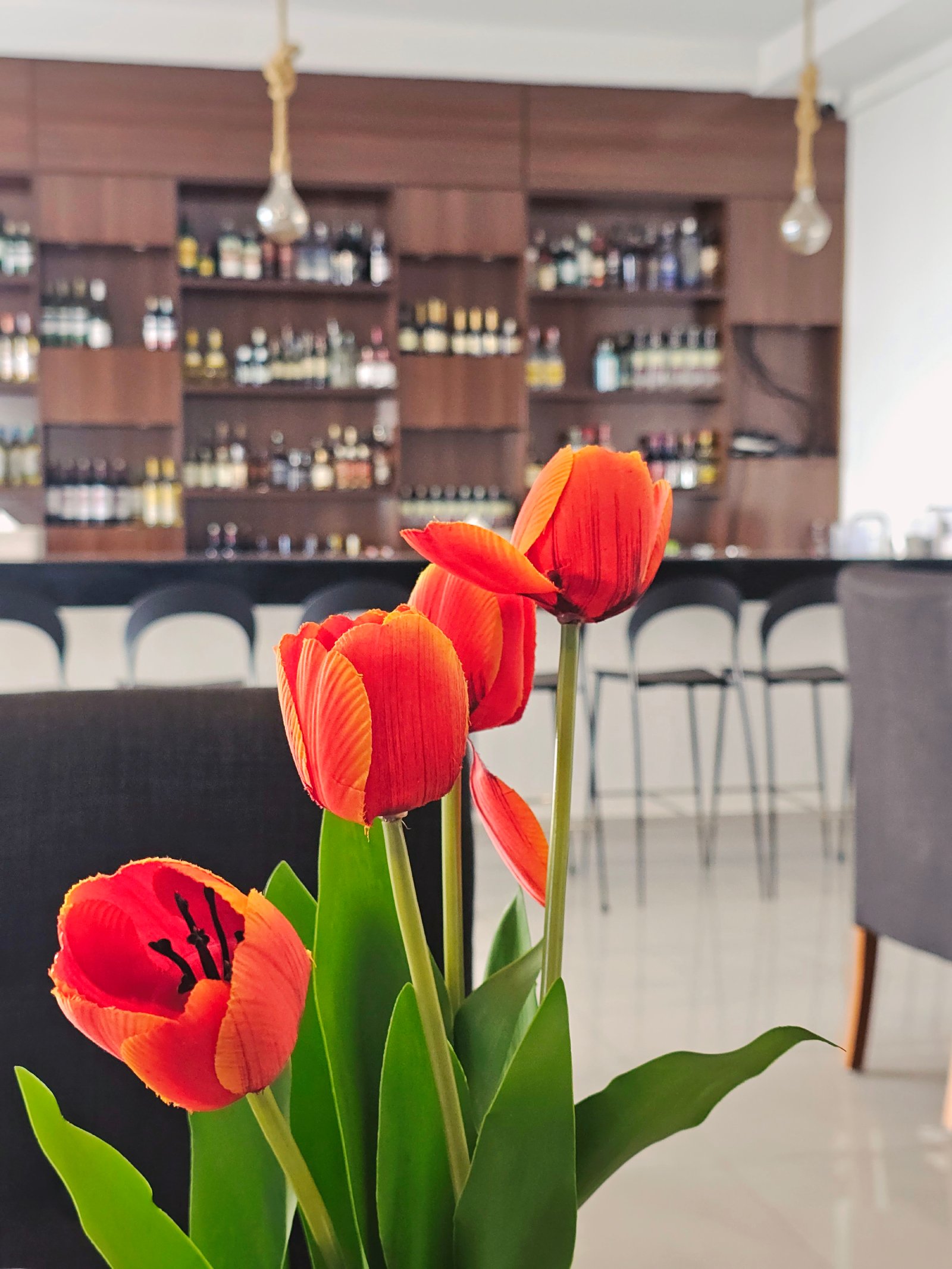 Bar & Restaurant Image 6