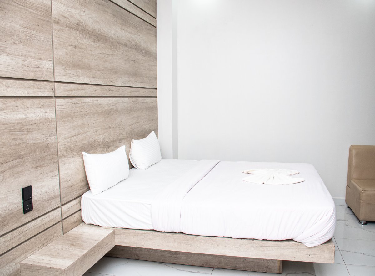 Deluxe Room Image 4