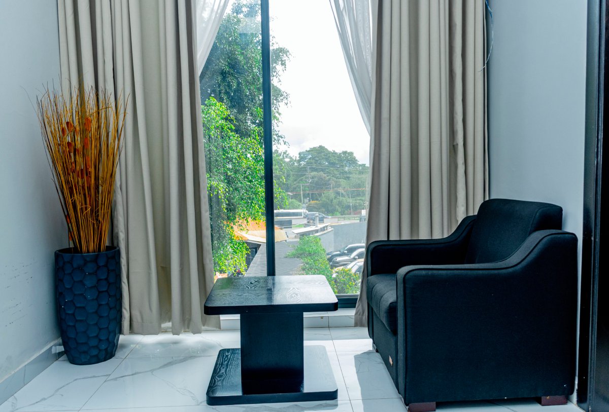 Executive Suite Image 2